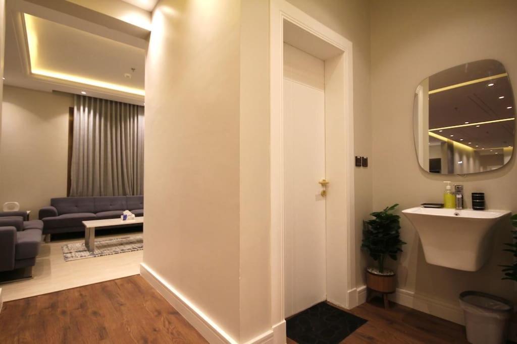 Apartment ارضية واسعة Spacious Ground Floor *